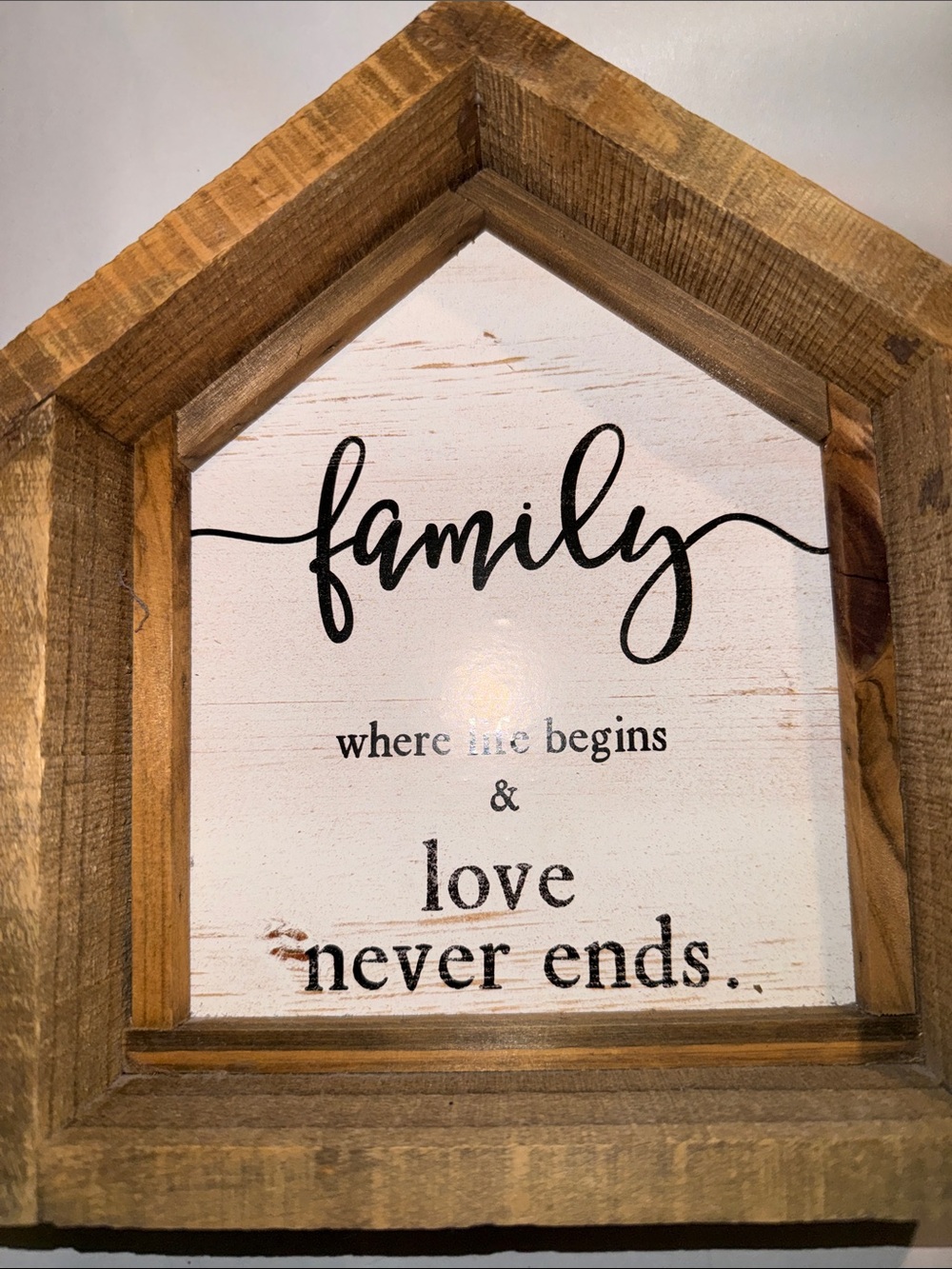 Family Wooden House Sign - White & Brown| wall or shelf sitter decor